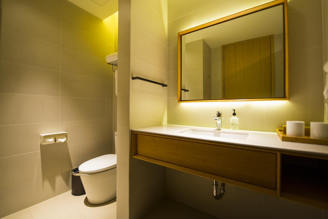 Ji Hotel Guangzhou Tianhe East Railway Station Bagian luar foto