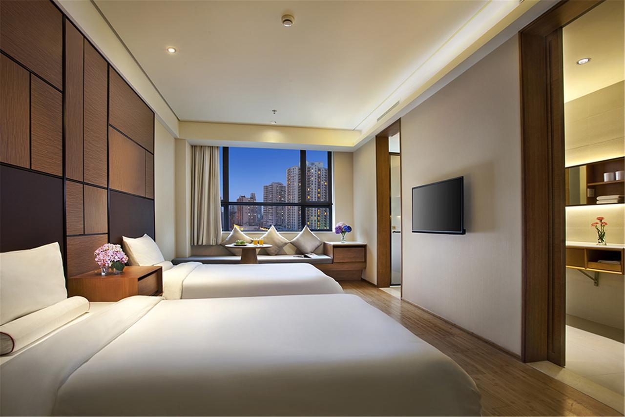Ji Hotel Guangzhou Tianhe East Railway Station Bagian luar foto