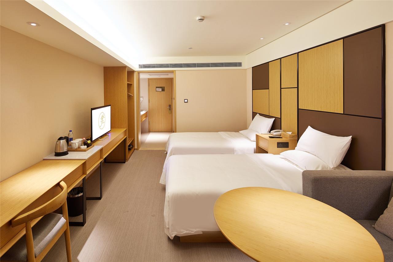 Ji Hotel Guangzhou Tianhe East Railway Station Bagian luar foto